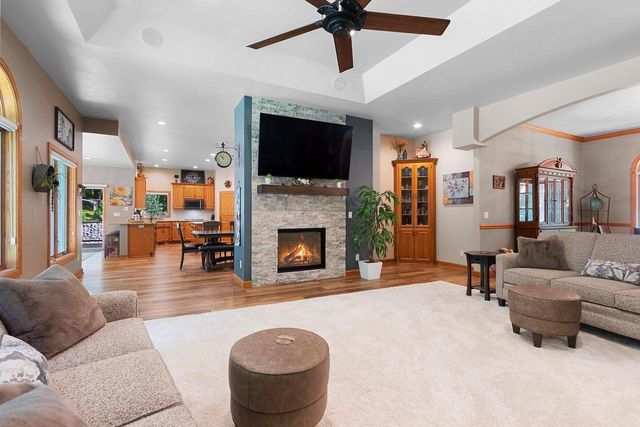696 SPRING BROOK DRIVE, Hobart, WI 54155