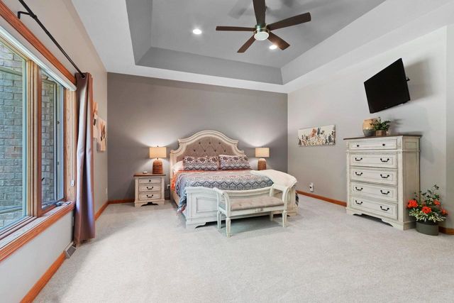 696 SPRING BROOK DRIVE, Hobart, WI 54155