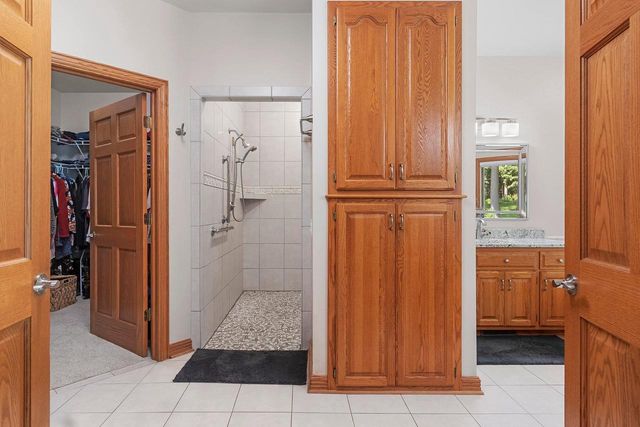 696 SPRING BROOK DRIVE, Hobart, WI 54155