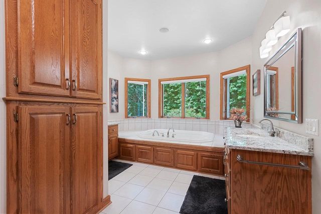696 SPRING BROOK DRIVE, Hobart, WI 54155