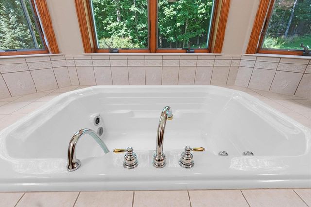 696 SPRING BROOK DRIVE, Hobart, WI 54155
