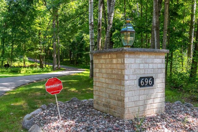 696 SPRING BROOK DRIVE, Hobart, WI 54155