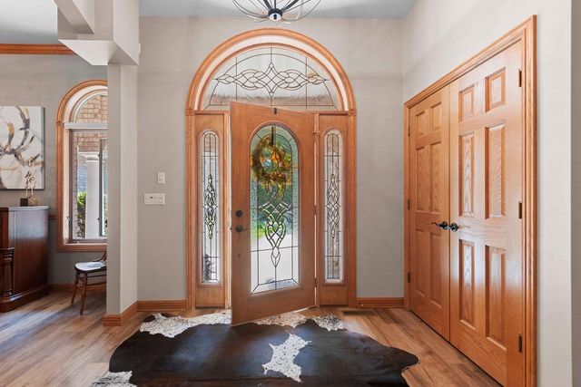 696 SPRING BROOK DRIVE, Hobart, WI 54155