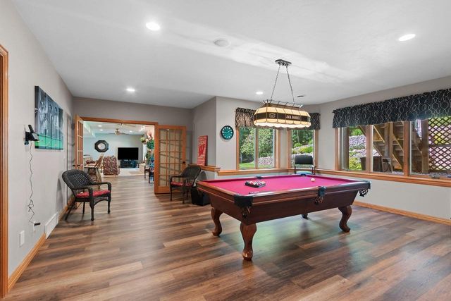 696 SPRING BROOK DRIVE, Hobart, WI 54155