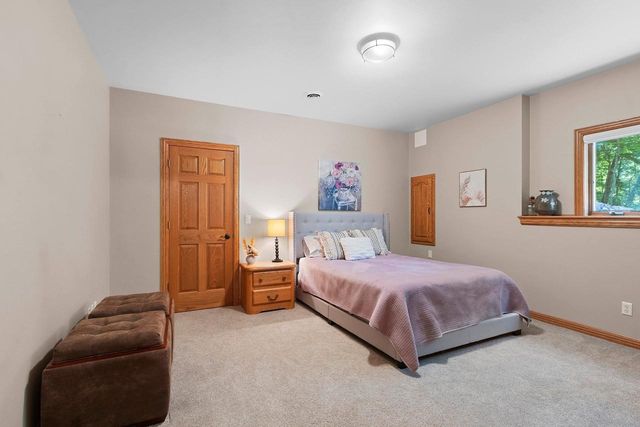 696 SPRING BROOK DRIVE, Hobart, WI 54155