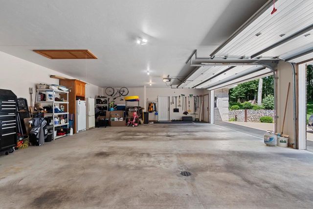 696 SPRING BROOK DRIVE, Hobart, WI 54155