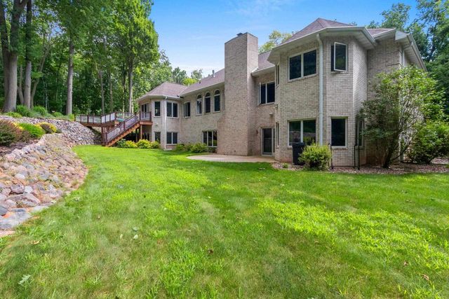 696 SPRING BROOK DRIVE, Hobart, WI 54155