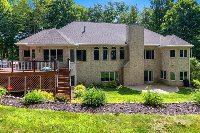 696 SPRING BROOK DRIVE, Hobart, WI 54155