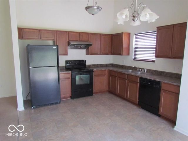 11046 Cool Winds Way, Fishers, IN 46037