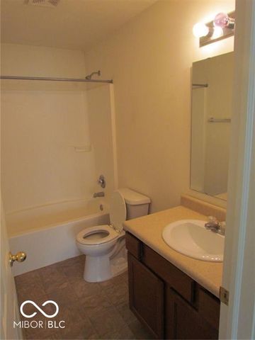 11046 Cool Winds Way, Fishers, IN 46037