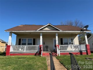 135 E Spencer Avenue, Gastonia, NC 28054