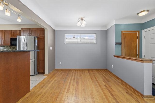 14284 Arcola Street, Livonia, MI 48154