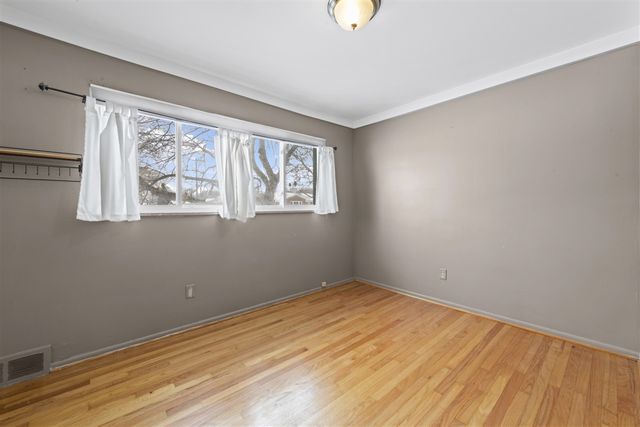 14284 Arcola Street, Livonia, MI 48154