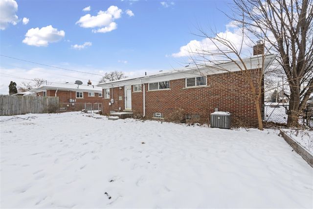 14284 Arcola Street, Livonia, MI 48154