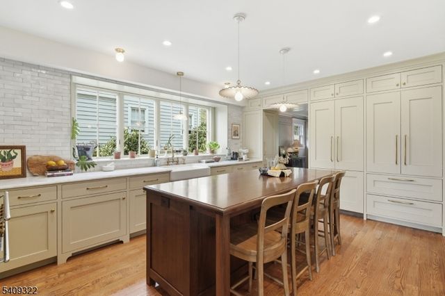 42 Euclid Ave, Maplewood Twp., NJ 07040