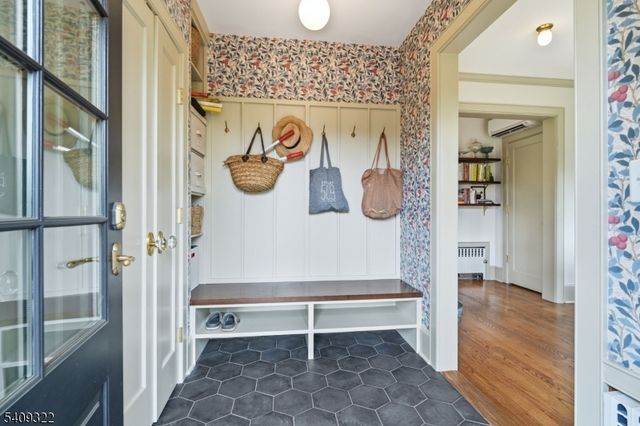 42 Euclid Ave, Maplewood Twp., NJ 07040