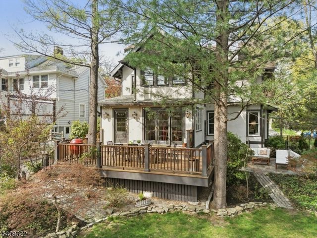 42 Euclid Ave, Maplewood Twp., NJ 07040