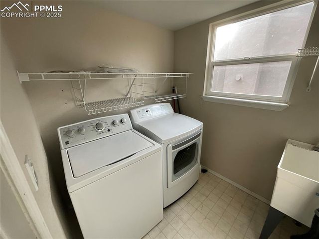 5480 Flag Way, Colorado Springs, CO 80919