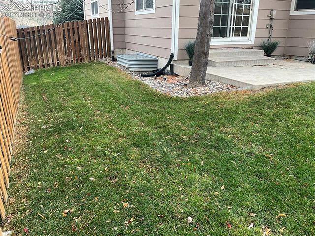 5480 Flag Way, Colorado Springs, CO 80919