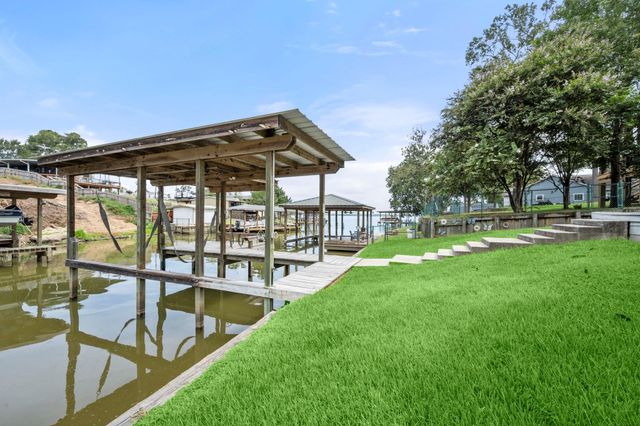 69 Key Largo Loop, Point Blank, TX 77364