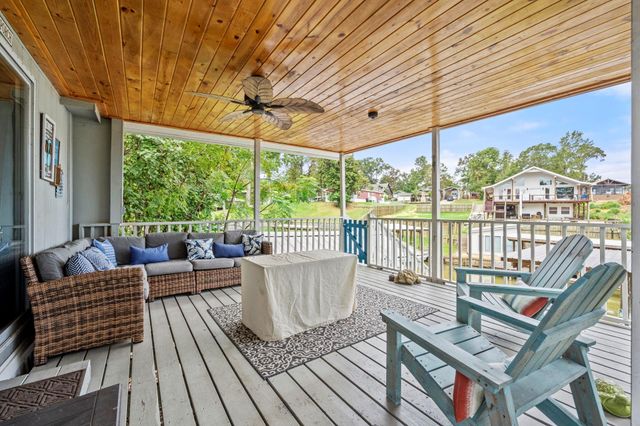 69 Key Largo Loop, Point Blank, TX 77364