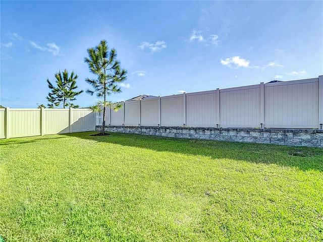 10978 LAXER CAY LOOP, San Antonio, FL 33576