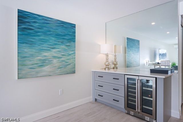 2850 Gulf Shore BLVD N 102, Naples, FL 34103