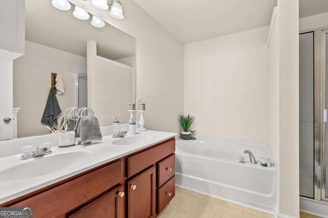 3385 Thornbridge Drive, Powder Springs, GA 30127