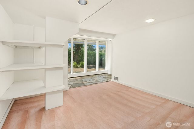 3621 81st Avenue SE, Mercer Island, WA 98040
