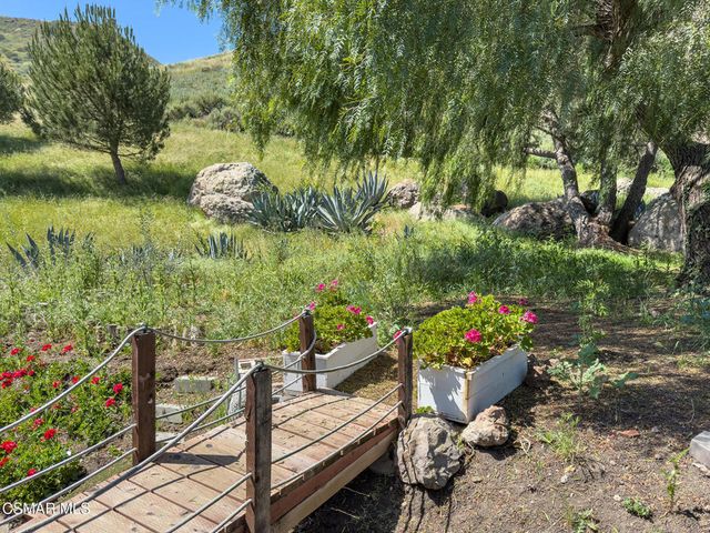295 El Cielo, Newbury Park, CA 91320