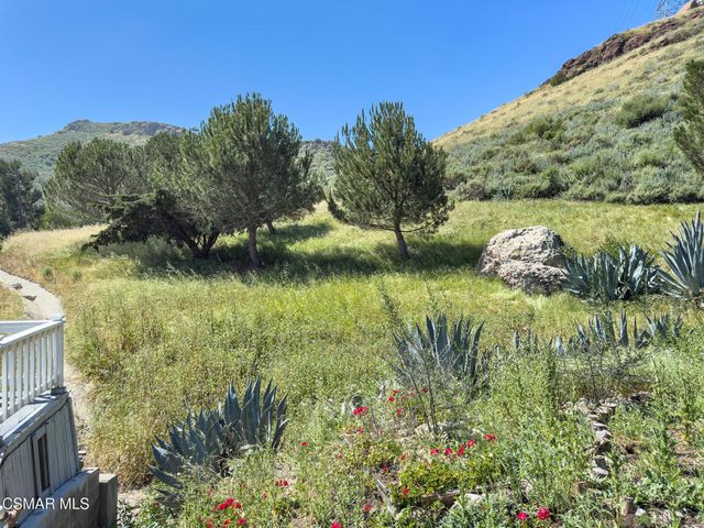 295 El Cielo, Newbury Park, CA 91320