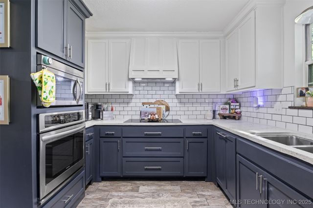 11801 S 266th East Avenue, Coweta, OK 74429