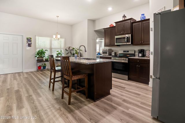 6285 Emerald Lk Drive, Biloxi, MS 39532