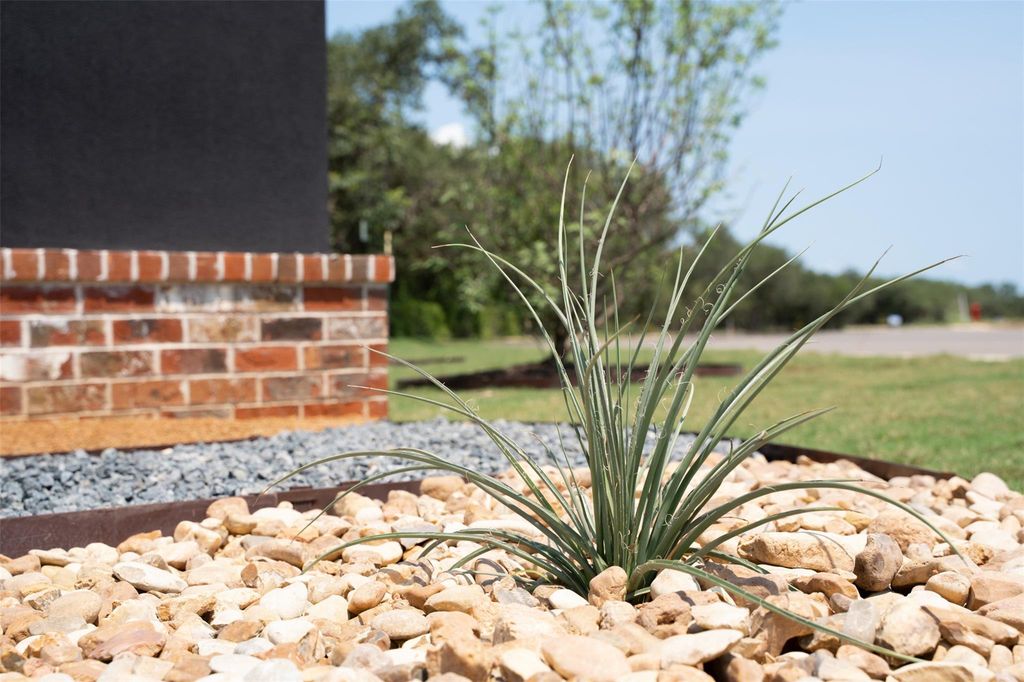 1909 Woodford CT, Salado, TX 76571