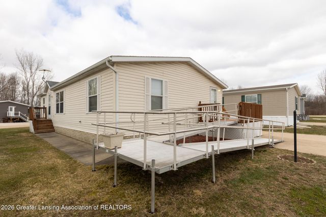 841 Ottawa Court, Charlotte, MI 48813