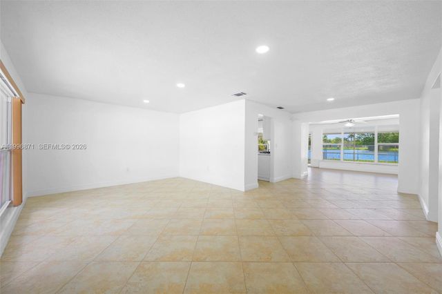 2320 NW 73rd Avenue, Sunrise, FL 33313