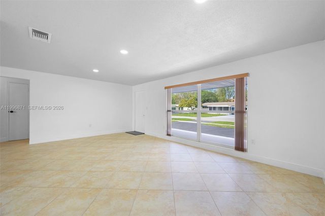 2320 NW 73rd Avenue, Sunrise, FL 33313