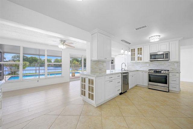 2320 NW 73rd Avenue, Sunrise, FL 33313