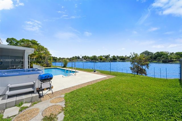 2320 NW 73rd Avenue, Sunrise, FL 33313