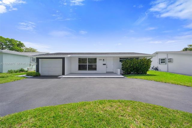 2320 NW 73rd Avenue, Sunrise, FL 33313