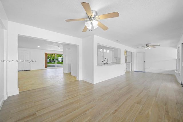 2320 NW 73rd Avenue, Sunrise, FL 33313