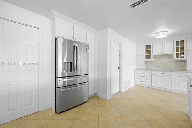 2320 NW 73rd Avenue, Sunrise, FL 33313