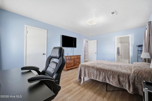1704 Farmgate Road, Kinston, NC 28504
