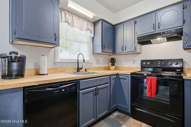 1704 Farmgate Road, Kinston, NC 28504