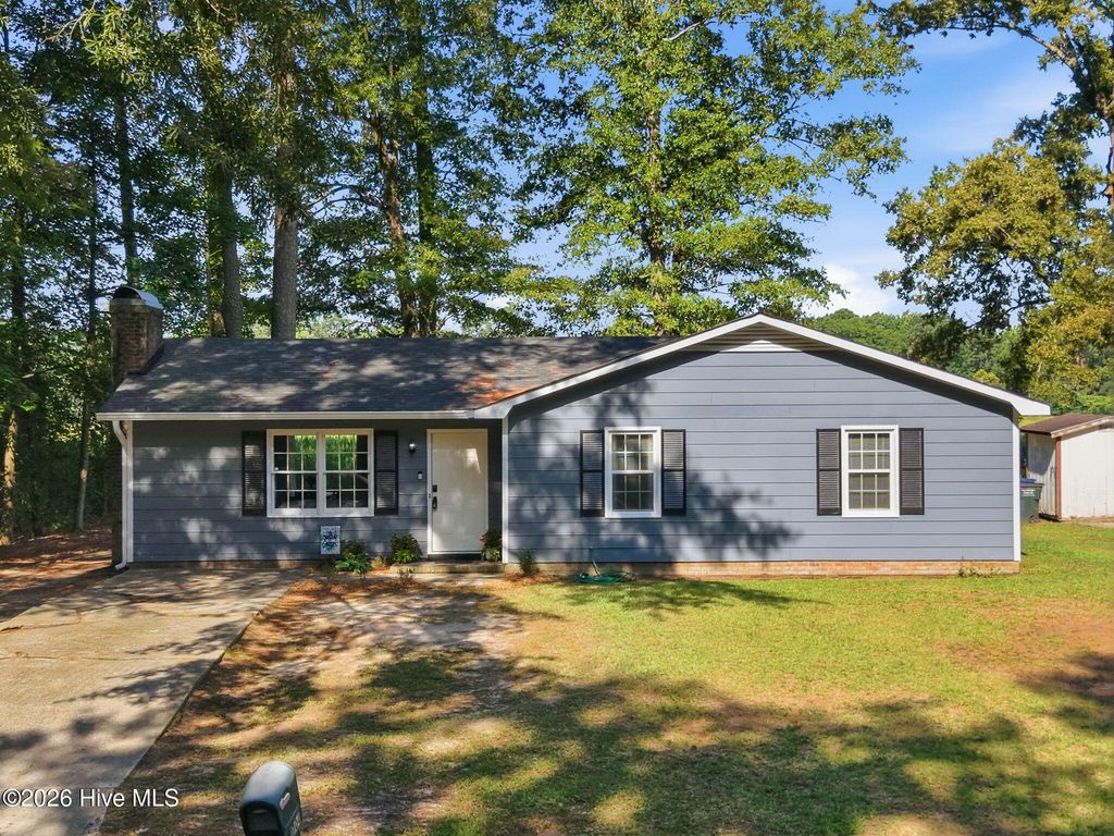 1704 Farmgate Road, Kinston, NC 28504