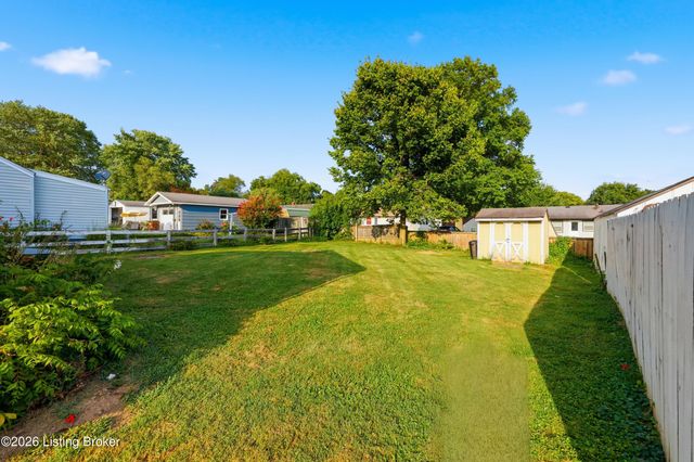 148 Eastview Cir, Shelbyville, KY 40065