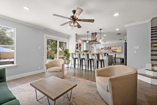 105 Bluejack PL, Cedar Park, TX 78613