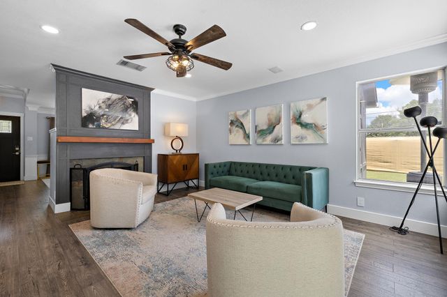 105 Bluejack PL, Cedar Park, TX 78613