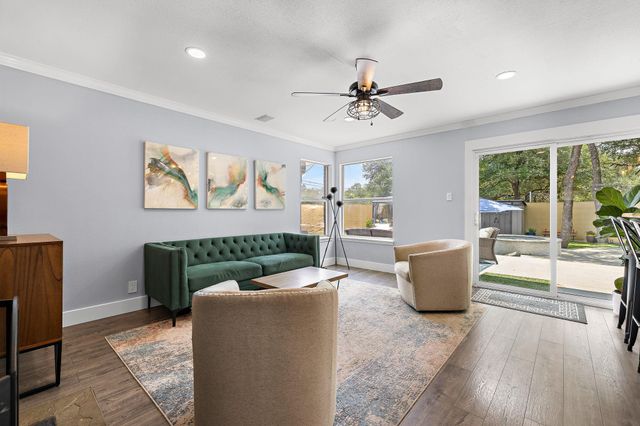105 Bluejack PL, Cedar Park, TX 78613