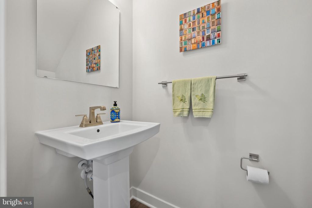 Image 14 of property listing at 7304 ISABELLA RD, Laurel, MD 20723